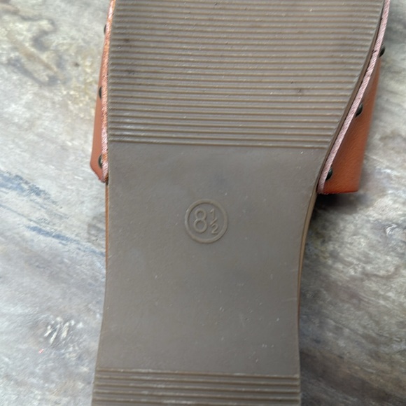 Universal Thread Slide Sandals in Tan and Orange - Picture 9 of 10